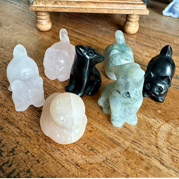 jade labradoriet rozekwarts obsidiaan figuurtjes wolf kat dikkie eend