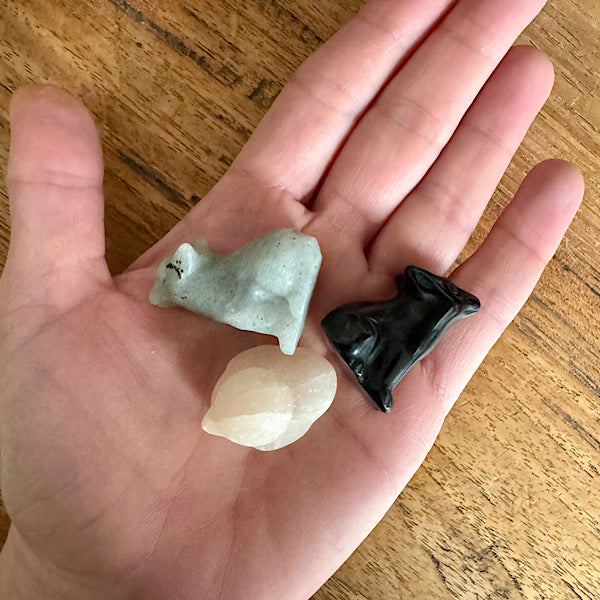 jade labradoriet rozekwarts obsidiaan figuurtjes wolf kat dikkie eend