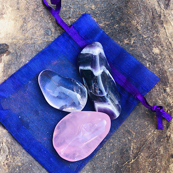 rozekwarts rozenkwarts chevron amethist bergkristal de gouden driehoek nr2 mineralen