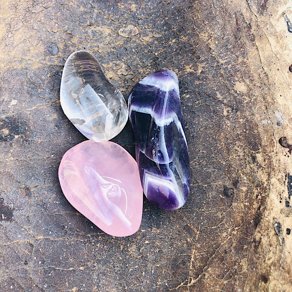 rozekwarts rozenkwarts chevron amethist bergkristal de gouden driehoek nr2 mineralen