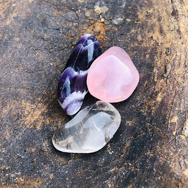 rozekwarts rozenkwarts chevron amethist bergkristal de gouden driehoek nr2 mineralen