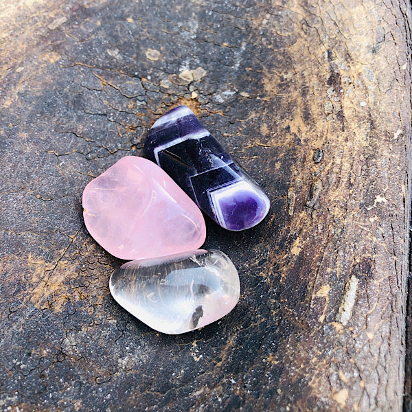 rozekwarts rozenkwarts chevron amethist bergkristal de gouden driehoek nr2 mineralen