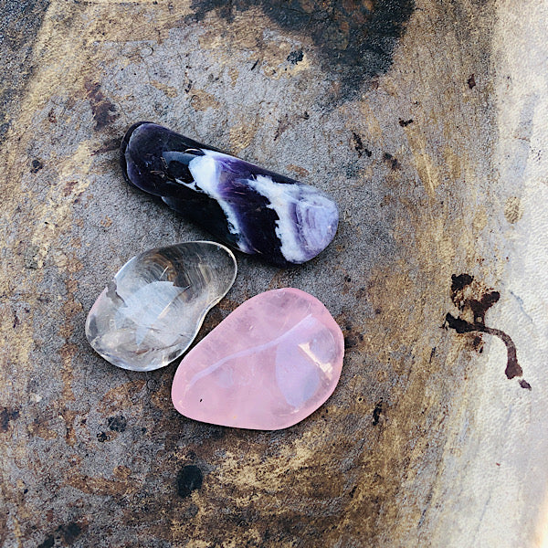 rozekwarts rozenkwarts chevron amethist bergkristal de gouden driehoek nr2 mineralen