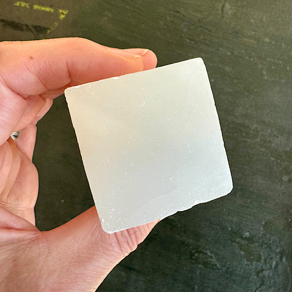 seleniet satijnsspaat punt