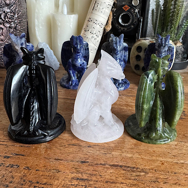 serpentijn rozekwarts obsidiaan draken beeldje gepolijst