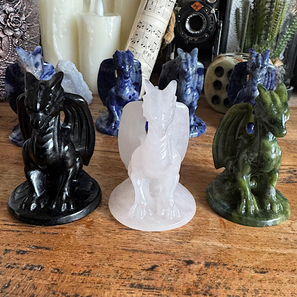 serpentijn rozekwarts obsidiaan draken beeldje gepolijst