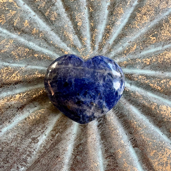 sodaliet hart klein gepolijst A edelsteen