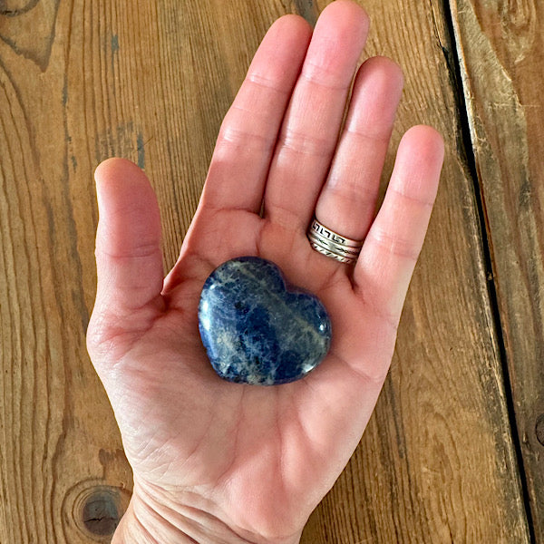sodaliet hart klein gepolijst A mineralen blauw