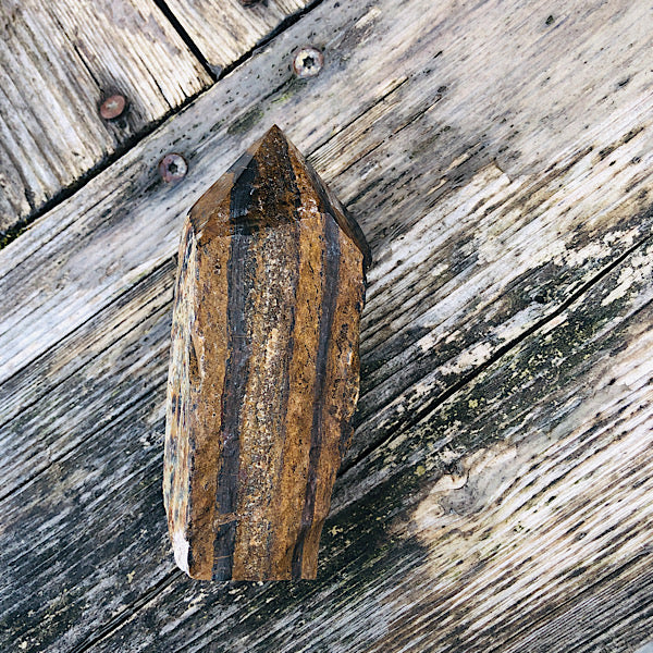 tijgerijzer ruw punt gepolijst generator obelisk nr2 mineralen tijgeroog valkenoog stierenoog