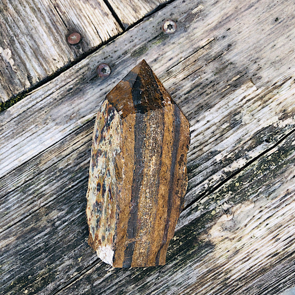 tijgerijzer ruw punt gepolijst generator obelisk nr2 mineralen tijgeroog valkenoog stierenoog