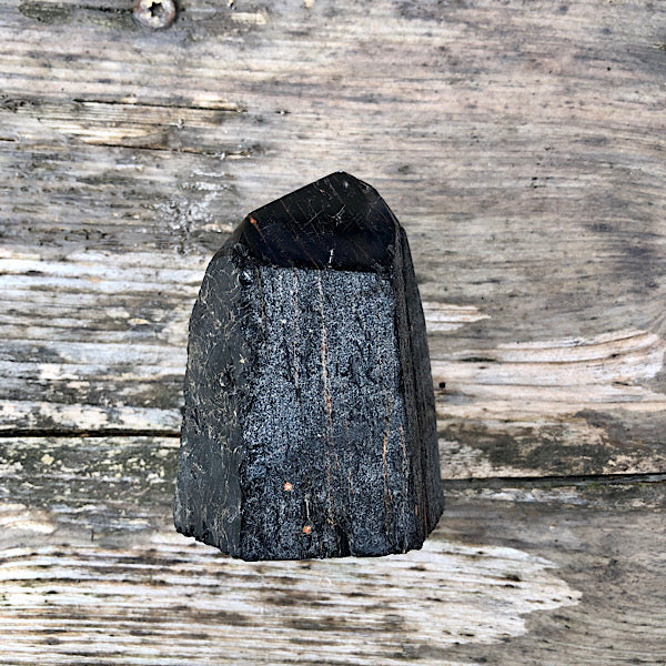 toermalijn schörl hematiet generator punt ruw gepolijst nr2 mineralen obelisk