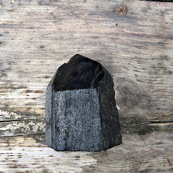 toermalijn schörl hematiet generator punt ruw gepolijst nr2 mineralen obelisk