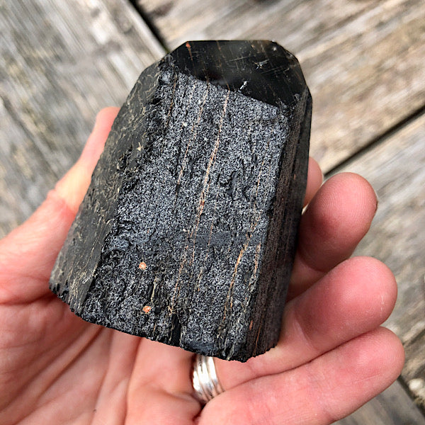 toermalijn schörl hematiet generator punt ruw gepolijst nr2 mineralen obelisk