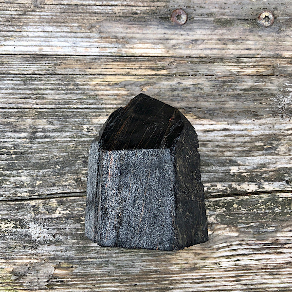 toermalijn schörl hematiet generator punt ruw gepolijst nr2 mineralen obelisk