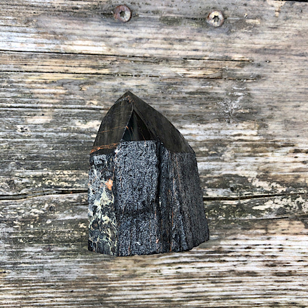 toermalijn schörl hematiet generator punt ruw gepolijst nr2 mineralen obelisk