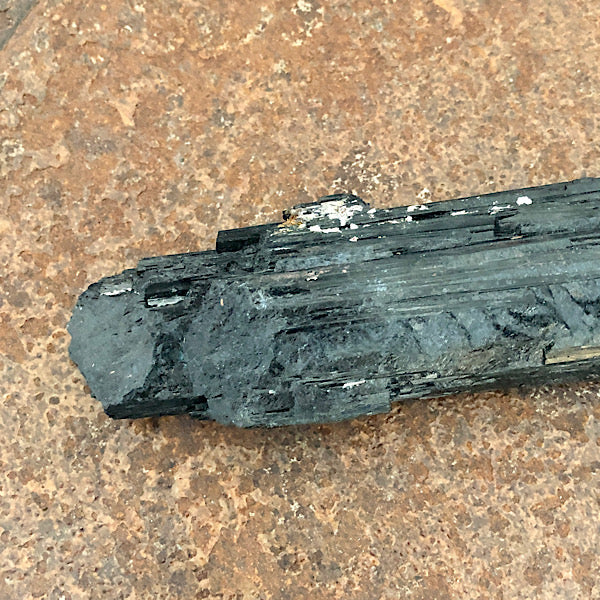 toermalijn zwart ruw schörl stuk energie electro smog