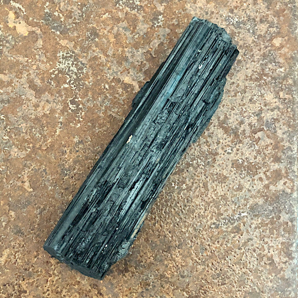 toermalijn zwart ruw schörl stuk energie electro smog