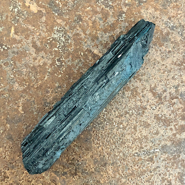 toermalijn zwart ruw schörl stuk energie electro smog