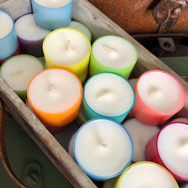 waxinelichtjes sfeerlichtjes kleuren plastic cupjes